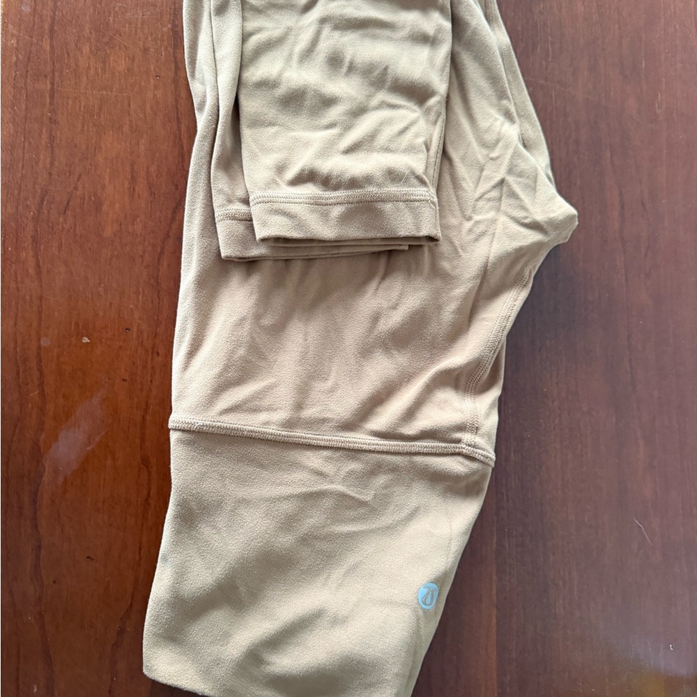 Tan Lululemon leggings
